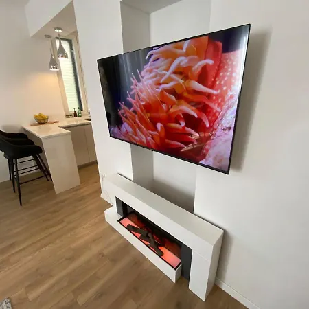 In The Center Apartment *