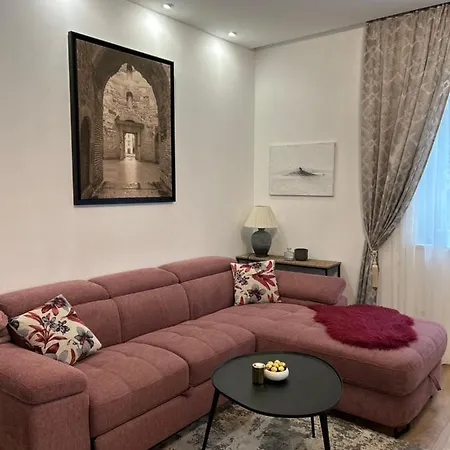 Apartment In The Center *